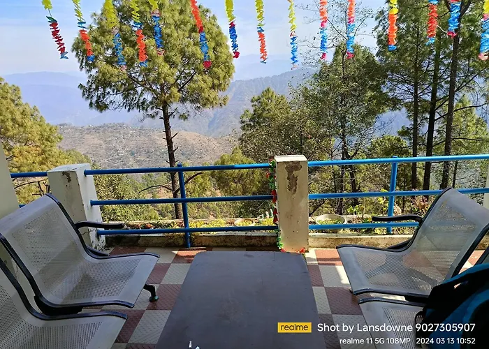 Joshi Holiday Home Stay