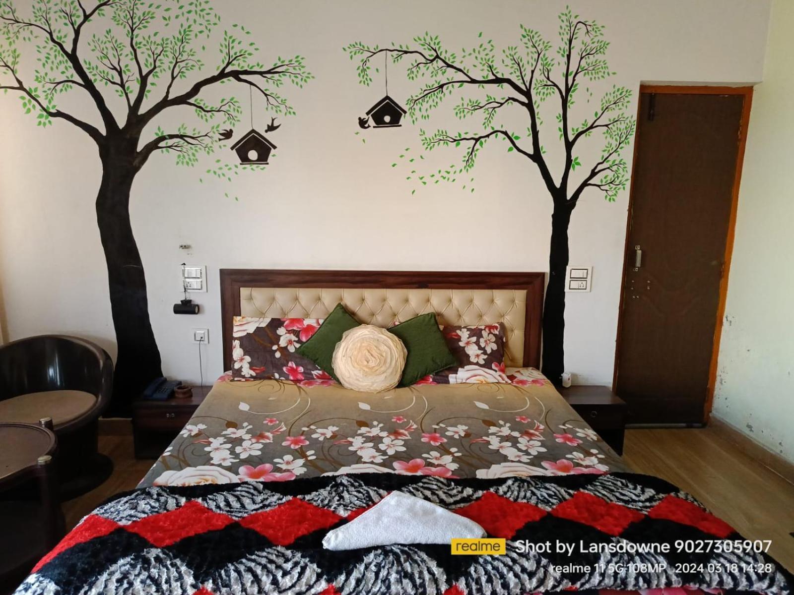 Homestay Joshi *