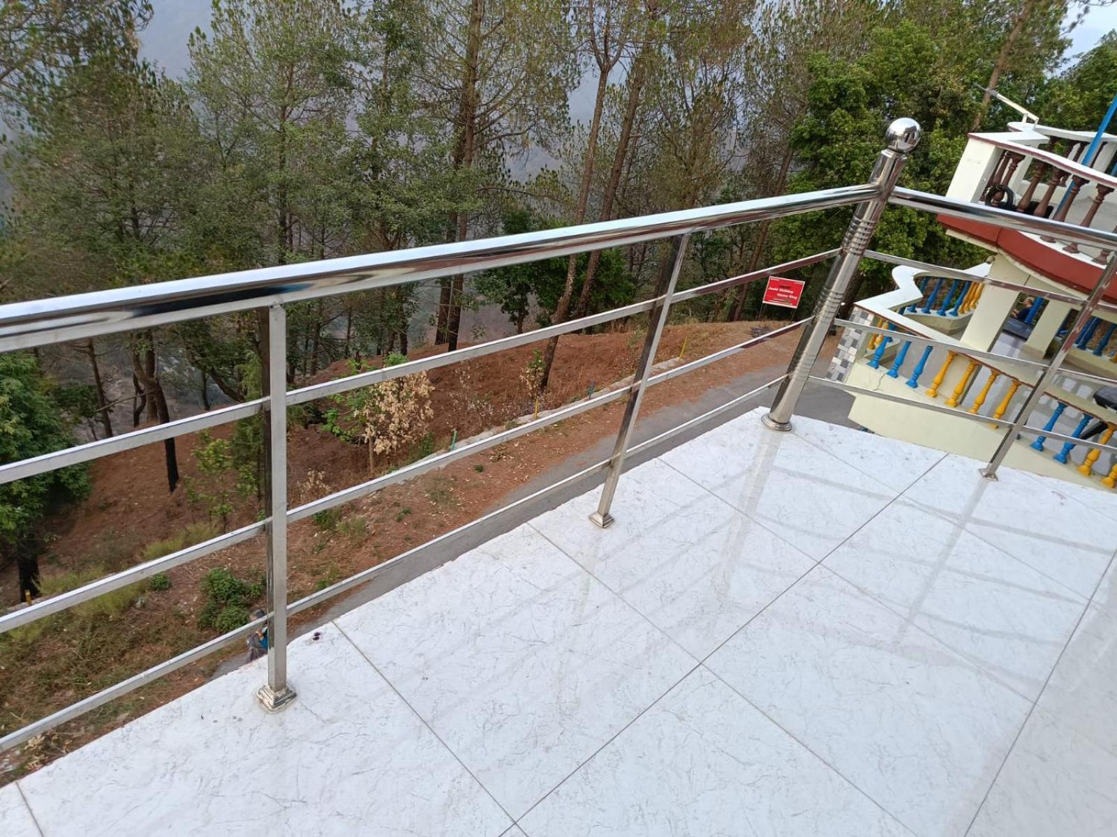 Joshi Homestay Lansdowne