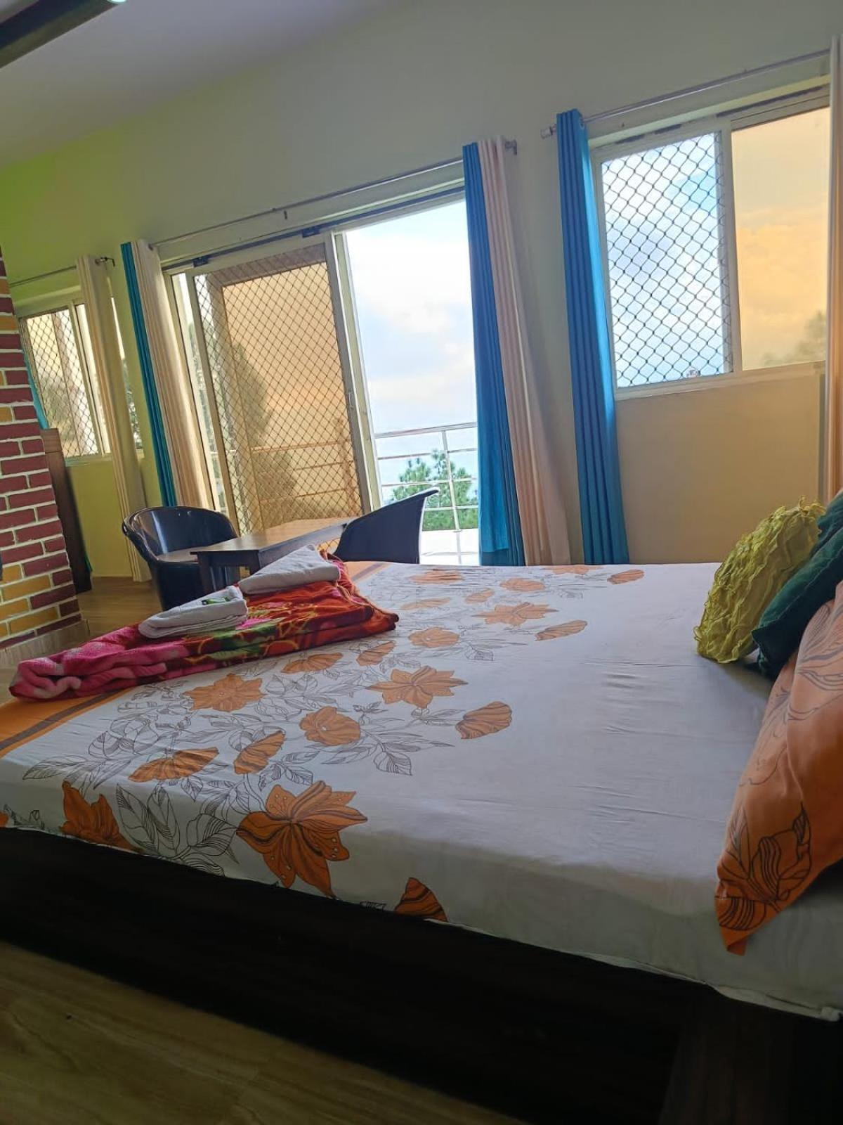 Joshi Homestay Lansdowne